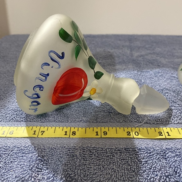 Frosted Glass Vinegar and Oil Decanters - Picture 11 of 11